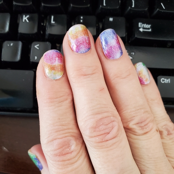 Dry Nail Polish Strips & Gel Wraps (No UV Light Required) - Picture 13 of 14